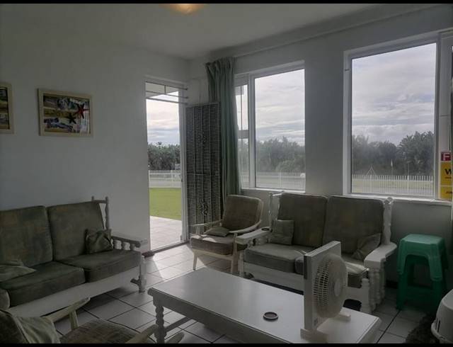 2 BEDROOM APARTMENT FOR SALE IN UVONGO BEACH